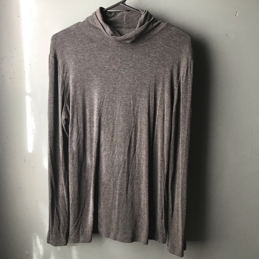 Lock and Love turtleneck size XXL